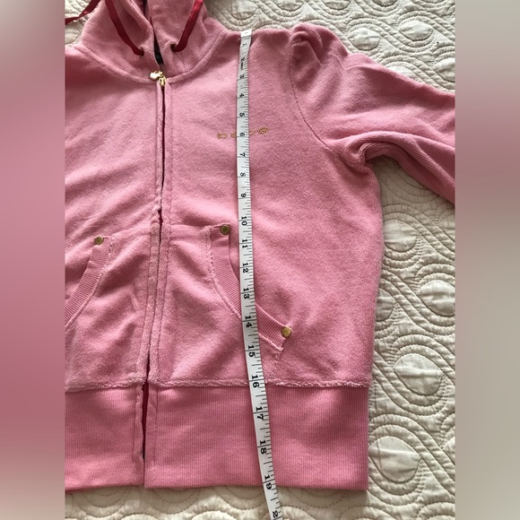Bebe sweatsuit set in pink w/long sleeved hooded top and sweatpants. - Picture 14 of 15